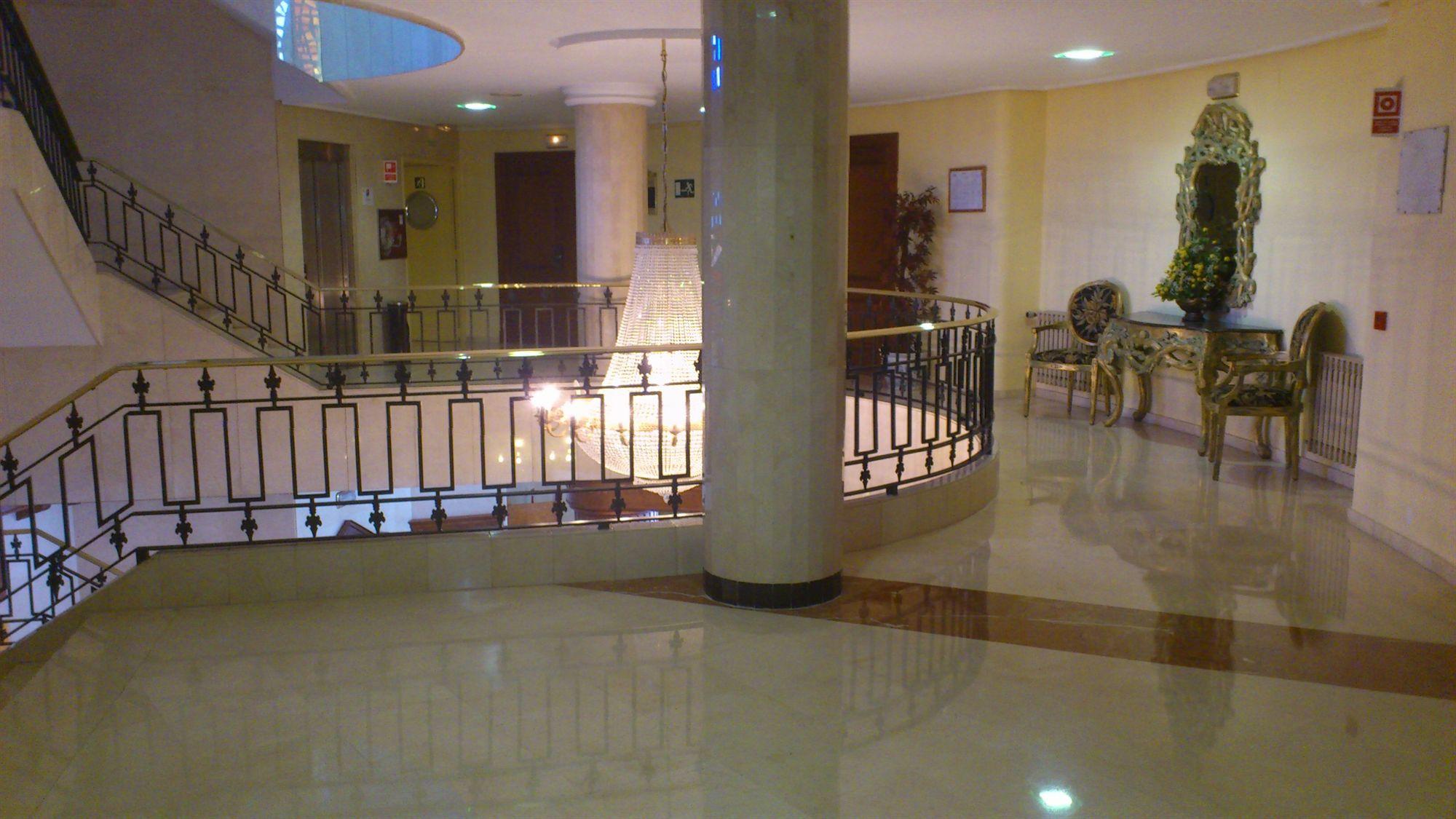 Exe Dona Carlota Hotel Cidade Real Exterior foto